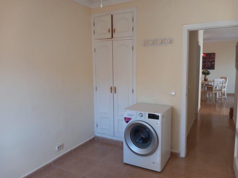 2 makuuhuone Huoneisto vuokrattavana paikassa Vera mukana uima-altaan 
autotalli - 950 € (Ref: 10030293)