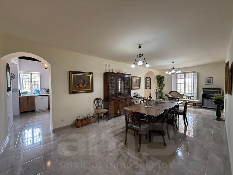 8 quarto Quinta/Casa Rural para venda em Vera com garagem - 749 900 € (Ref: 10042732)