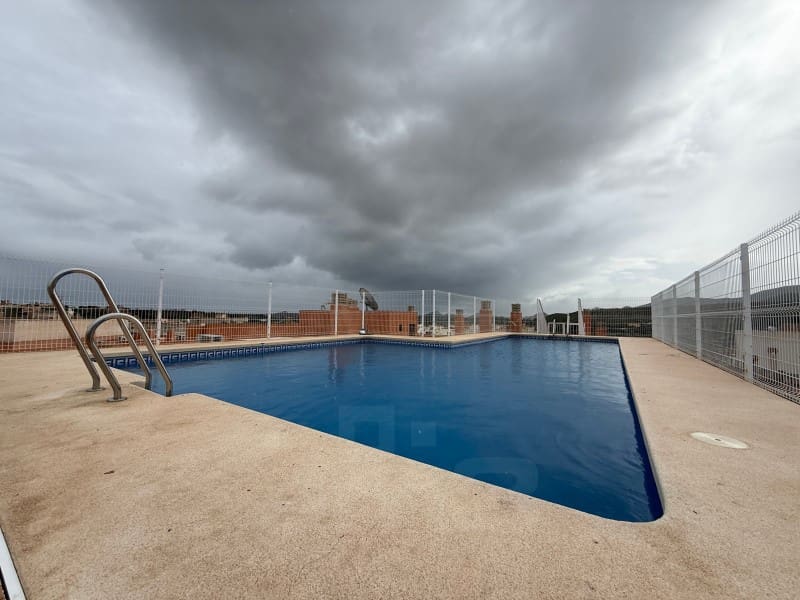 Piso de 3 habitaciones en Turre en alquiler con piscina - 750 € (Ref: 10047076)