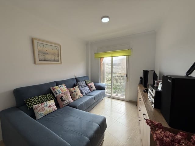 Piso de 3 habitaciones en Turre en alquiler con piscina - 750 € (Ref: 10047076)