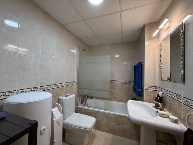 Piso de 3 habitaciones en Turre en alquiler con piscina - 750 € (Ref: 10047076)