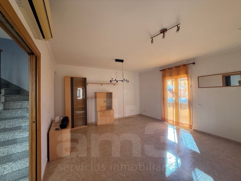 4 soverom Leilighet til salgs i Vera med garasje - € 249 000 (Ref: 10182948)
