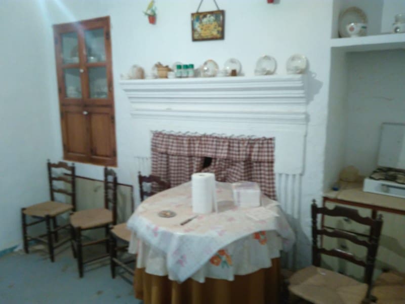 15 bedroom Townhouse for sale in Cantoria - € 38,000 (Ref: 5238978)