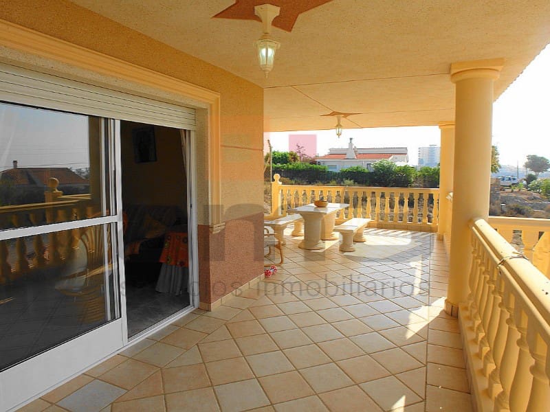 3 makuuhuone Huvila myytävänä paikassa San Juan de los Terreros mukana uima-altaan 
autotalli - 450 000 € (Ref: 5239009)