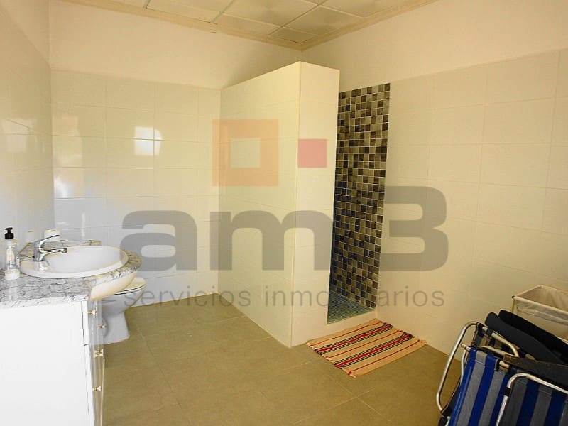 3 makuuhuone Huvila myytävänä paikassa San Juan de los Terreros mukana uima-altaan 
autotalli - 450 000 € (Ref: 5239009)