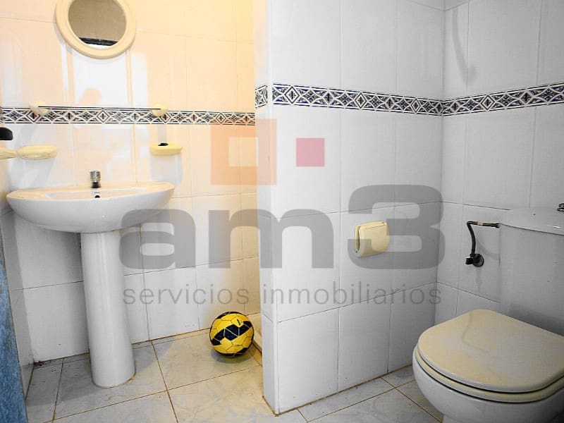 3 makuuhuone Huvila myytävänä paikassa San Juan de los Terreros mukana uima-altaan 
autotalli - 450 000 € (Ref: 5239009)