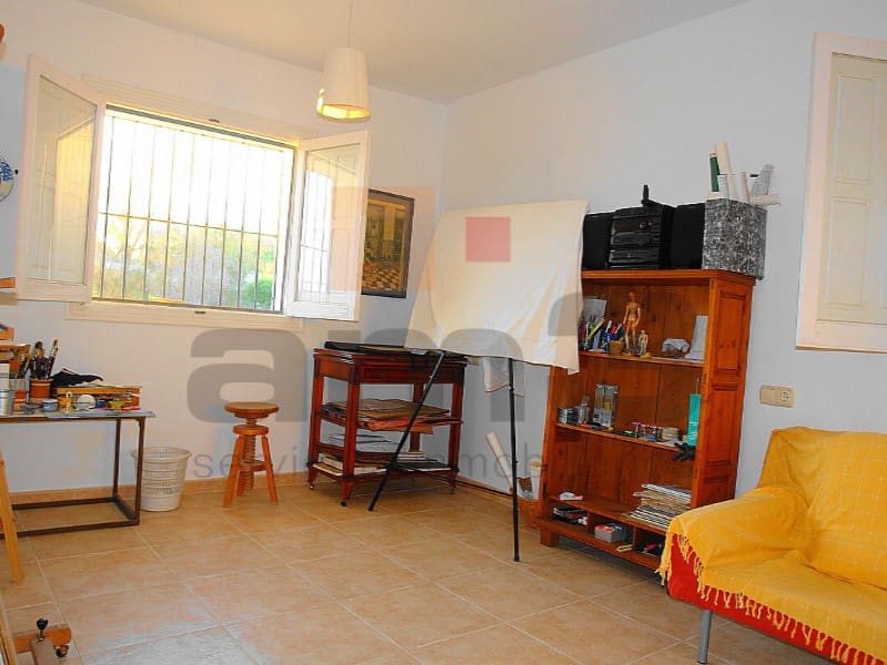 3 makuuhuone Maalaistalo myytävänä paikassa Vera mukana 
autotalli - 340 000 € (Ref: 5239125)