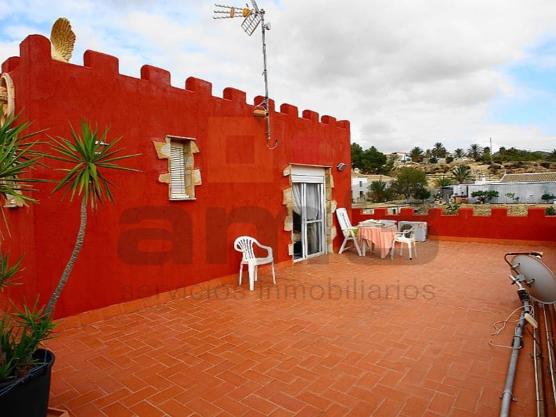 Chalet de 4 habitaciones en Los Gallardos en venta con garaje - 430.000 € (Ref: 5239134)