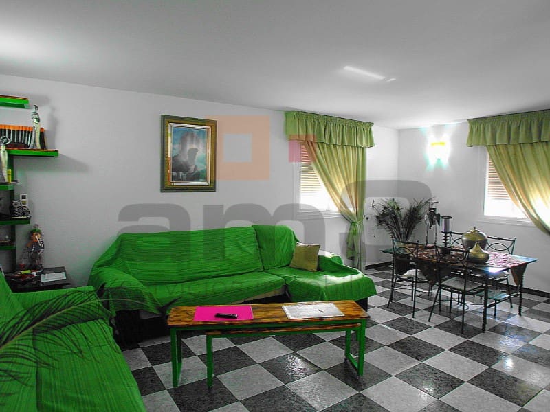 Chalet de 4 habitaciones en Los Gallardos en venta con garaje - 430.000 € (Ref: 5239134)