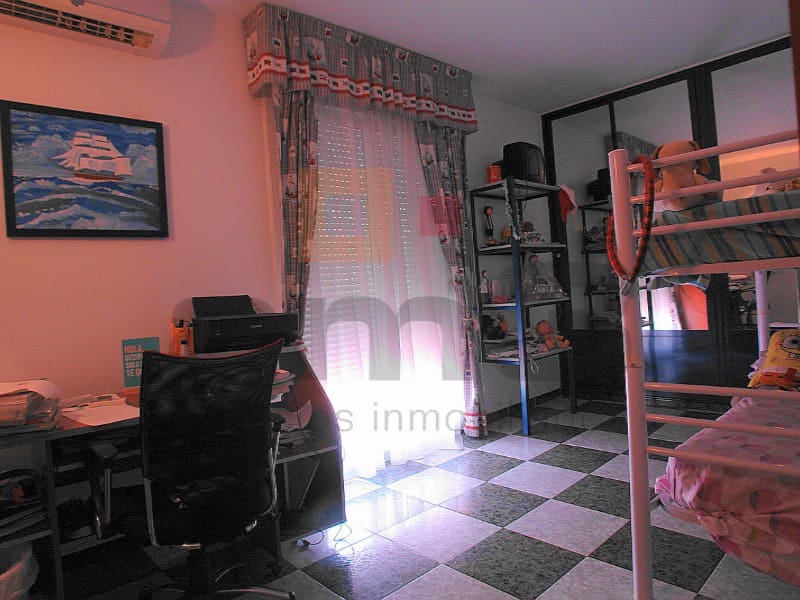 Chalet de 4 habitaciones en Los Gallardos en venta con garaje - 430.000 € (Ref: 5239134)