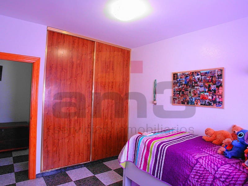 Chalet de 4 habitaciones en Los Gallardos en venta con garaje - 430.000 € (Ref: 5239134)