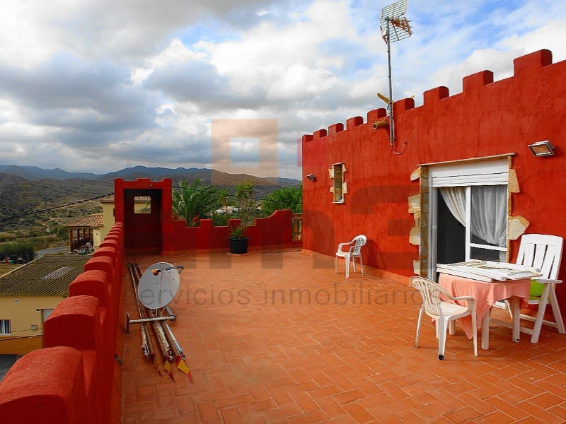 Chalet de 4 habitaciones en Los Gallardos en venta con garaje - 430.000 € (Ref: 5239134)