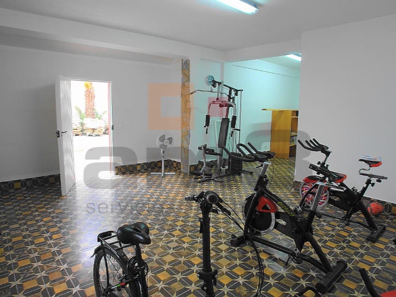 Chalet de 4 habitaciones en Los Gallardos en venta con garaje - 430.000 € (Ref: 5239134)