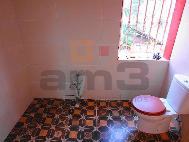 Chalet de 4 habitaciones en Los Gallardos en venta con garaje - 430.000 € (Ref: 5239134)