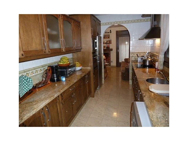 7 bedroom Villa for sale in Vera Ciudad, Vera with pool garage - € 750,000 (Ref: 5239138)