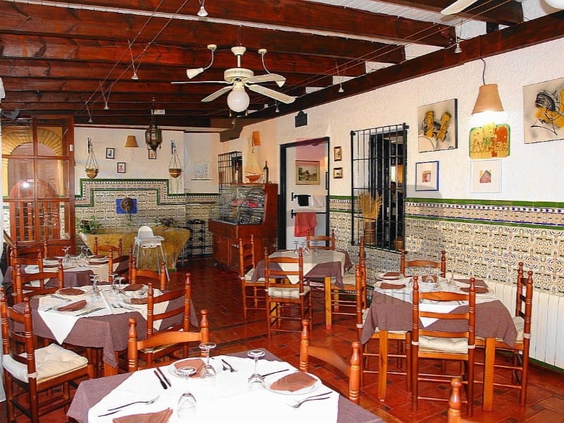 Restaurant/Bar for sale in Turre with garage - € 450,000 (Ref: 5239196)