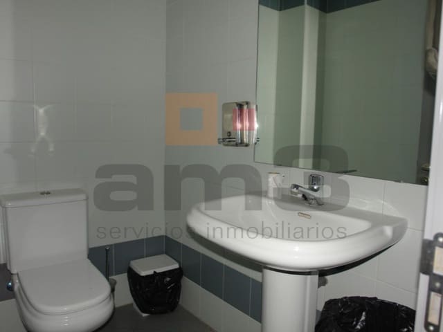 Kommersiell att hyra i Vera Ciudad, Vera - 1 200 € (Ref: 5239268)