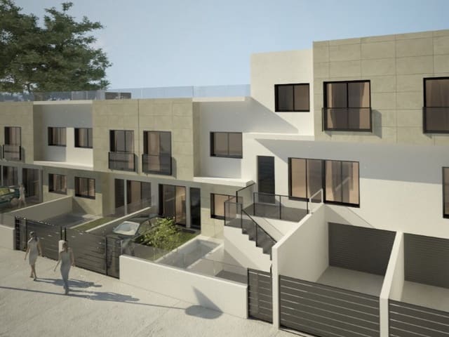 Townhouse for sale in Pilar de la Horadada ciudad, Pilar de la Horadada - € 229,900 (Ref: 6894785)