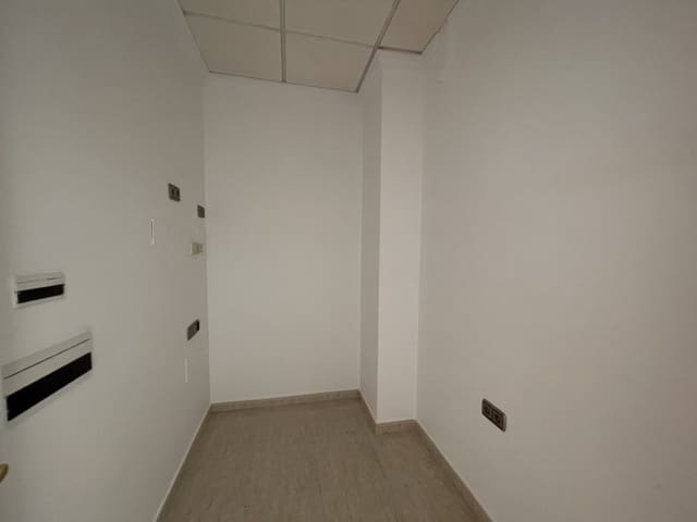 Kommersiell til salgs i Vera Ciudad, Vera - € 90 000 (Ref: 7144509)