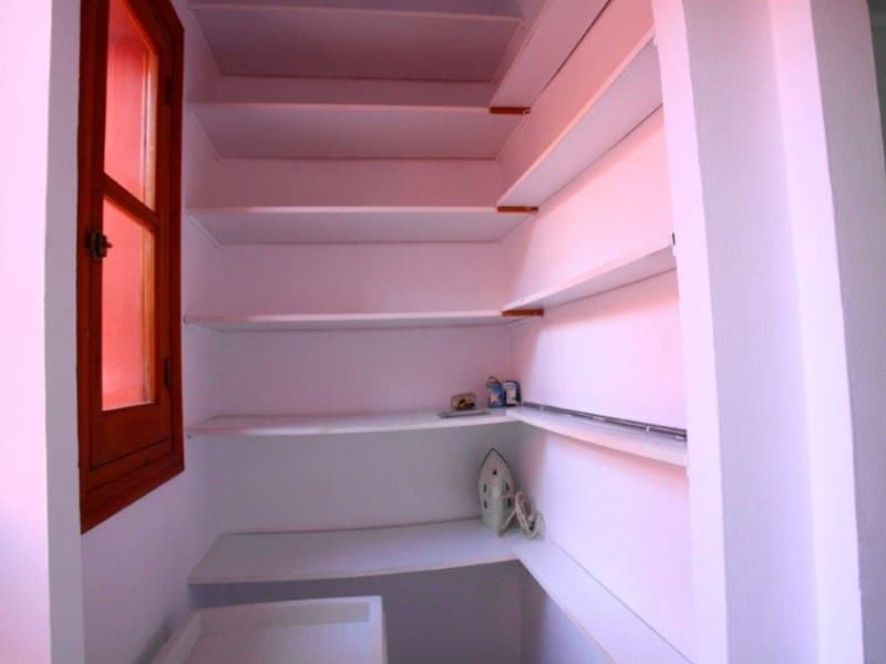 3 makuuhuone Huvila myytävänä paikassa Vera mukana 
autotalli - 495 000 € (Ref: 7353747)