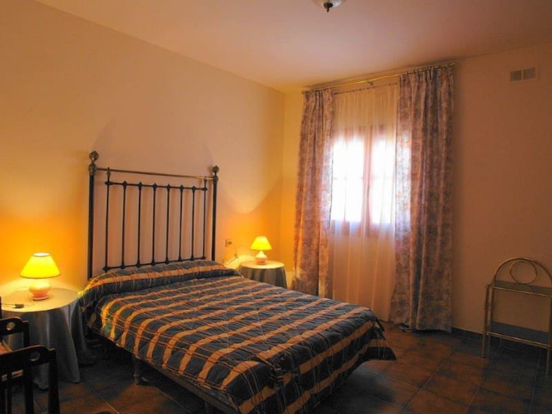 3 makuuhuone Huvila myytävänä paikassa Vera mukana 
autotalli - 495 000 € (Ref: 7353747)