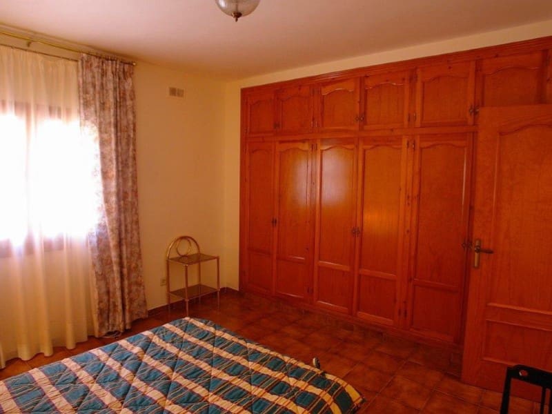 3 makuuhuone Huvila myytävänä paikassa Vera mukana 
autotalli - 495 000 € (Ref: 7353747)