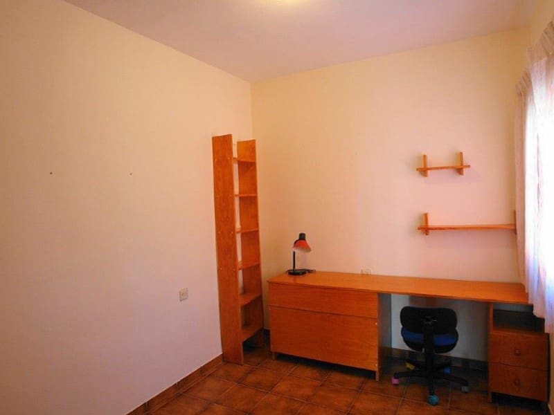 3 makuuhuone Huvila myytävänä paikassa Vera mukana 
autotalli - 495 000 € (Ref: 7353747)