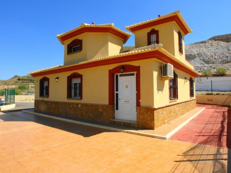 2 Zimmer Ferienvilla in Lubrin mit Pool - 1.500 € (Ref: 8045544)