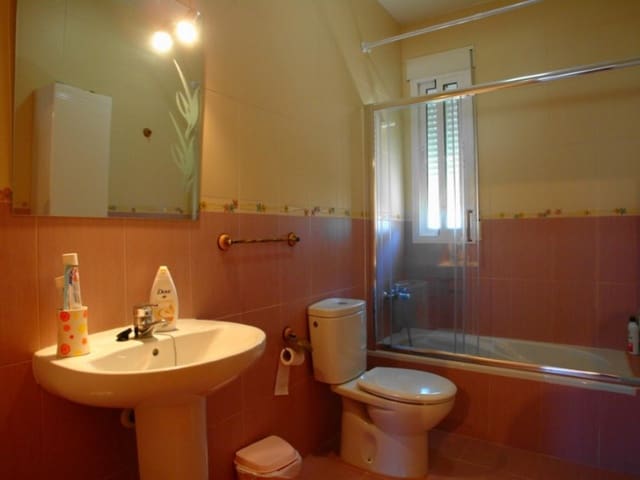 2 Zimmer Ferienvilla in Lubrín mit Pool - 1.500 € (Ref: 8045544)