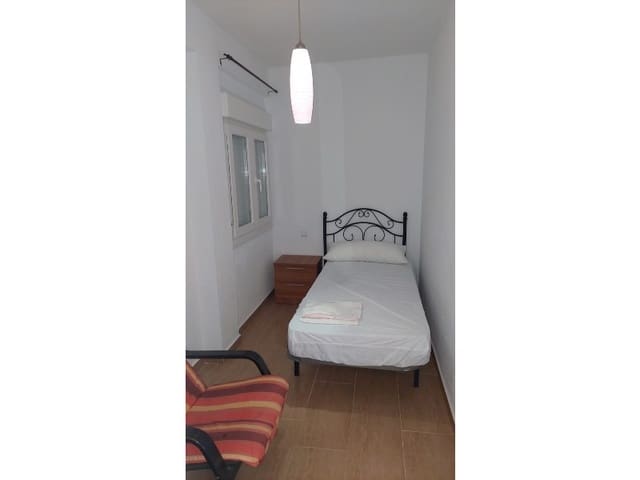 Piso de 3 habitaciones en Garrucha en alquiler vacacional con garaje - 1.200 € (Ref: 8206947)