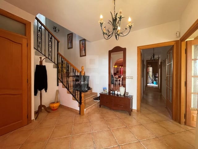 4 slaapkamer Villa te koop in Garrucha met garage - € 450.000 (Ref: 8559680)