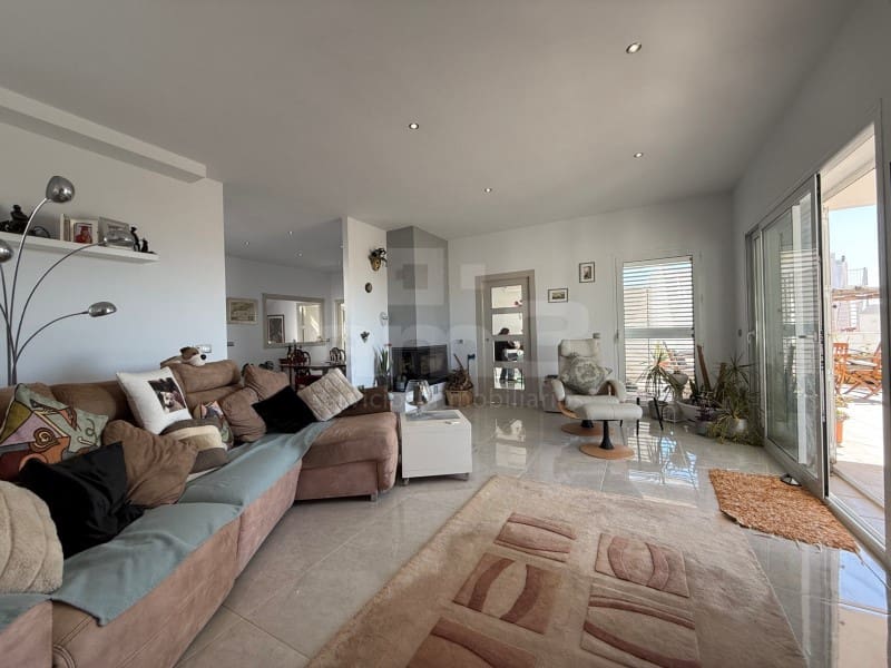 Chalet de 3 habitaciones en Mojácar en venta con garaje - 895.900 € (Ref: 9021134)