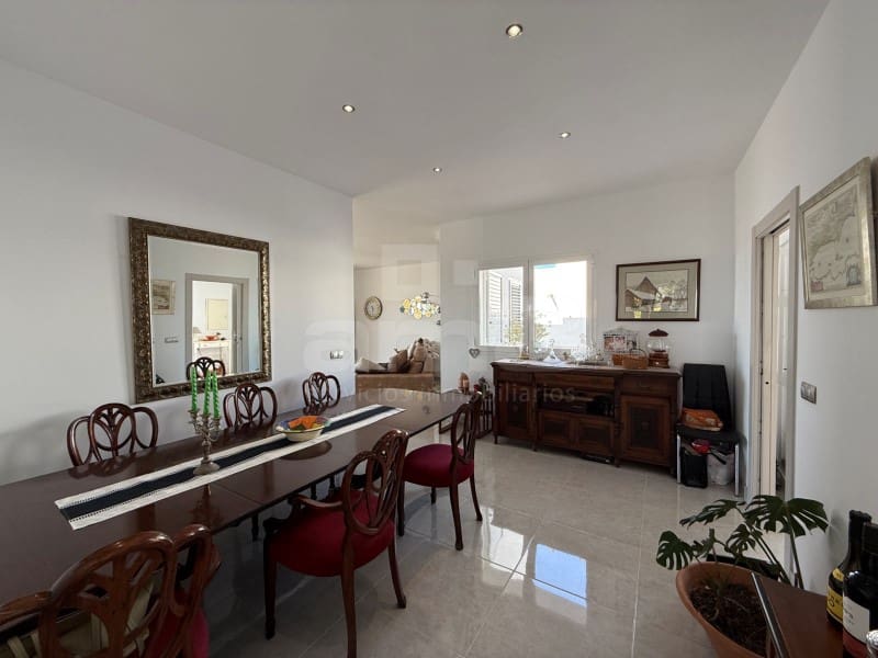 Chalet de 3 habitaciones en Mojácar en venta con garaje - 895.900 € (Ref: 9021134)