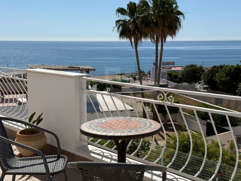 Chalet de 3 habitaciones en Mojácar en venta con garaje - 895.900 € (Ref: 9021134)