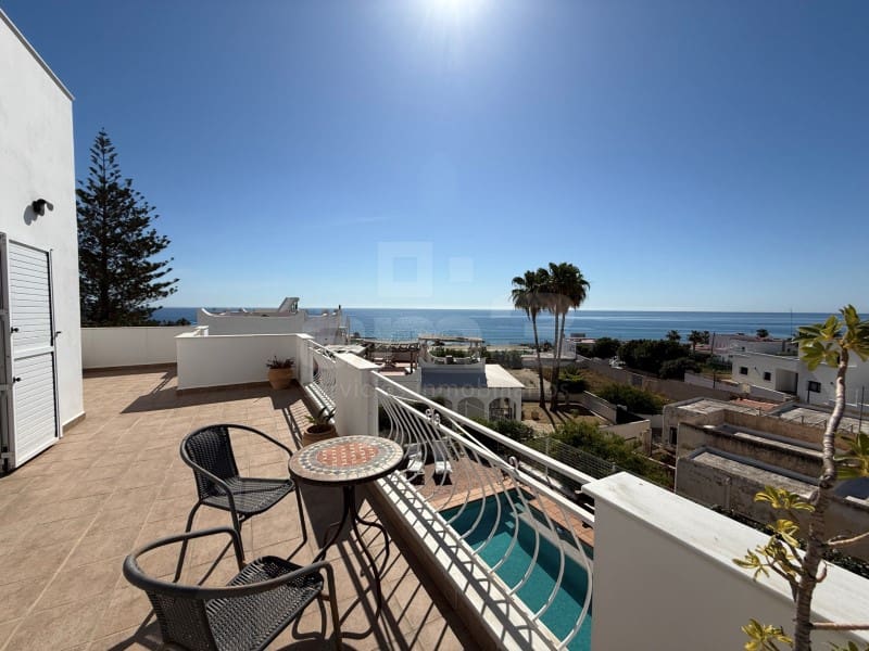 Chalet de 3 habitaciones en Mojácar en venta con garaje - 895.900 € (Ref: 9021134)