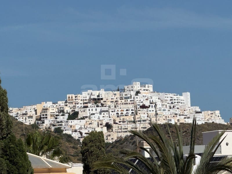 Chalet de 3 habitaciones en Mojácar en venta con garaje - 895.900 € (Ref: 9021134)