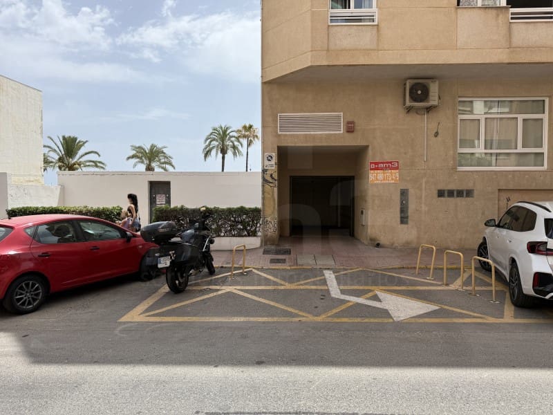 Garage te koop in Garrucha - € 12.500 (Ref: 9076330)