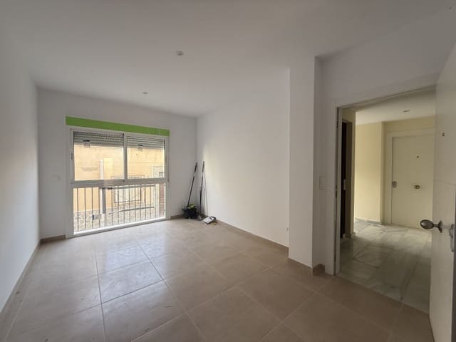 Piso de 2 habitaciones en Vera Ciudad, Vera en venta con garaje - 130.000 € (Ref: 9103388)