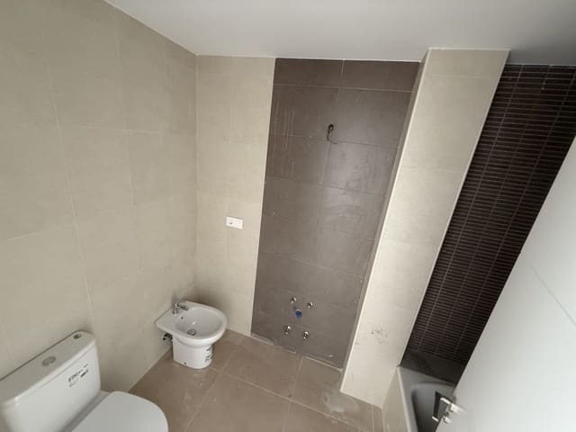 Piso de 2 habitaciones en Vera Ciudad, Vera en venta con garaje - 130.000 € (Ref: 9103388)