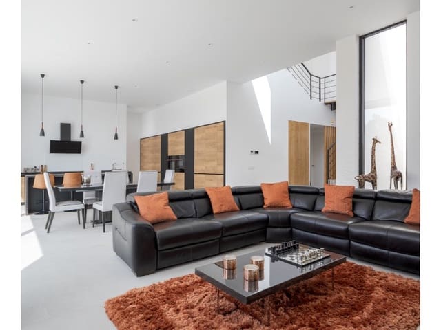 3 makuuhuone Huvila myytävänä paikassa Valle del Este, Vera mukana uima-altaan 
autotalli - 585 000 € (Ref: 9141729)