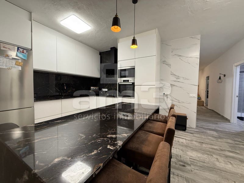 6 bedroom Villa for sale in Turre with garage - € 460,000 (Ref: 9344927)