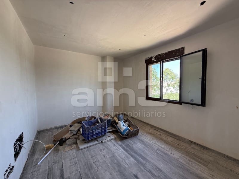 6 bedroom Villa for sale in Turre with garage - € 460,000 (Ref: 9344927)