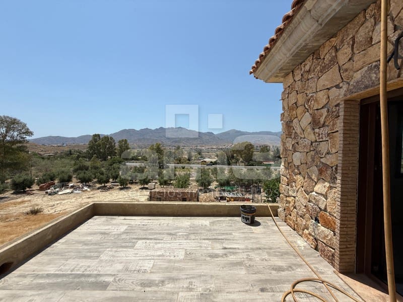 6 bedroom Villa for sale in Turre with garage - € 460,000 (Ref: 9344927)