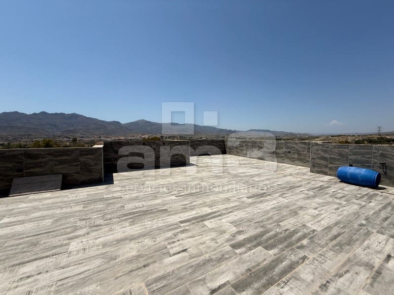 6 bedroom Villa for sale in Turre with garage - € 460,000 (Ref: 9344927)