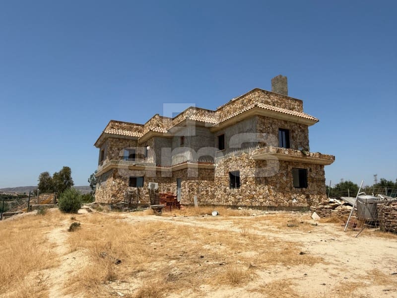 6 bedroom Villa for sale in Turre with garage - € 460,000 (Ref: 9344927)