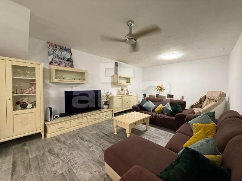 6 bedroom Villa for sale in Turre with garage - € 460,000 (Ref: 9344927)