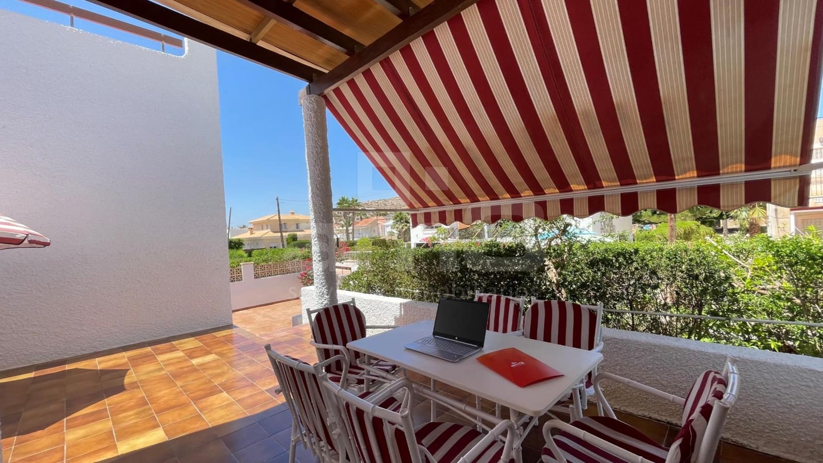 4 Zimmer Villa zu verkaufen in San Juan de los Terreros mit Garage - 485.000 € (Ref: 9440759)