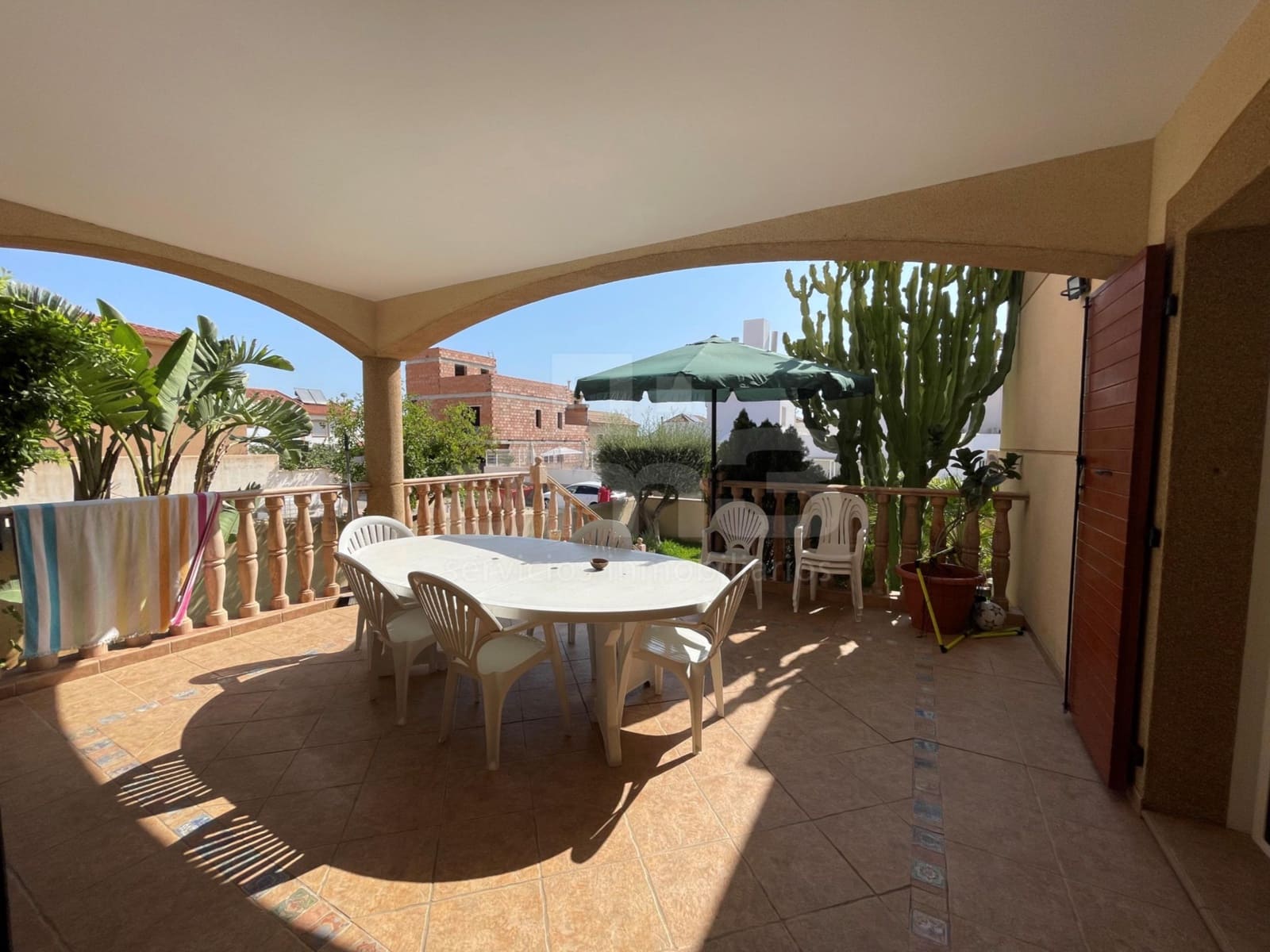 4 slaapkamer Villa te koop in Garrucha met garage - € 450.000 (Ref: 9440760)