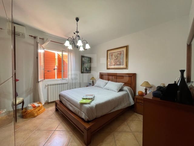 4 soveværelse Villa til salg i Garrucha med garage - € 450.000 (Ref: 9440760)