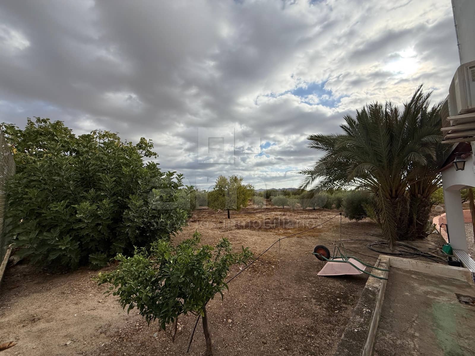 3 bedroom Villa for sale in Cuevas del Almanzora with garage - € 399,000 (Ref: 9440803)